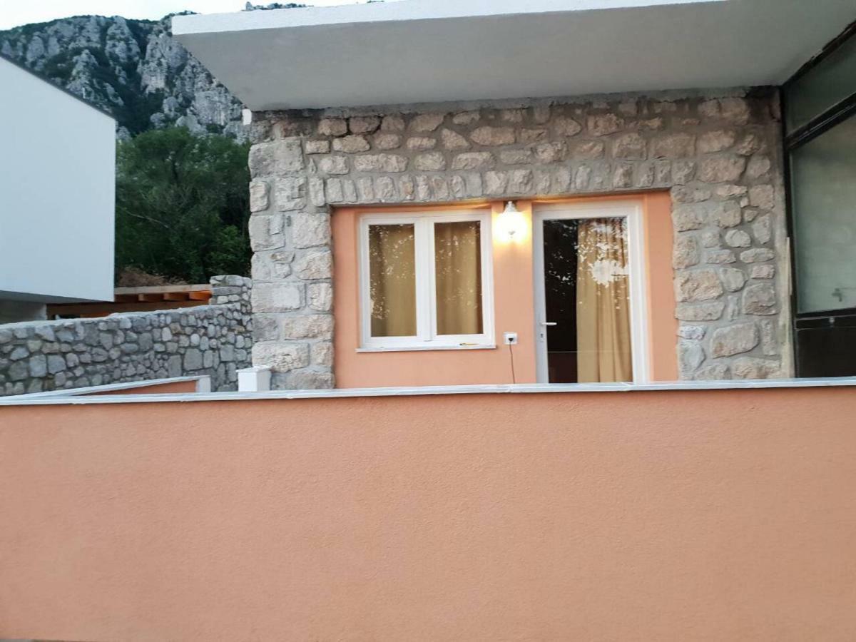 Apartman Ivana Grizane-Belgrad Bagian luar foto